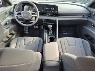 Hyundai ELANTRA 2025 SEL Sport 4p Sedan