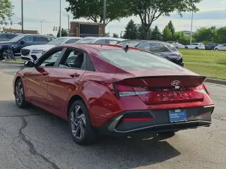 Hyundai ELANTRA 2025 SEL Sport 4p Sedan