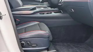 Genesis GV70 2023 AWD 2.5T Standard 4dr SUV