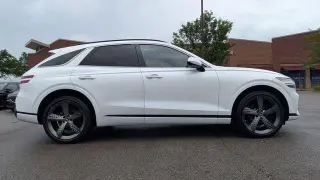 Genesis GV70 2023 AWD 2.5T Standard 4dr SUV