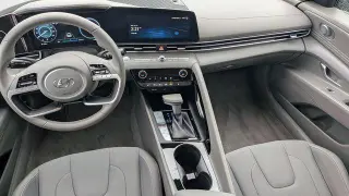 Hyundai ELANTRA 2023 SEL 4p Sedan SULEV