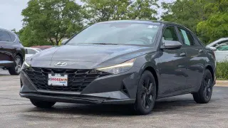 Hyundai ELANTRA 2023 SEL 4p Sedan