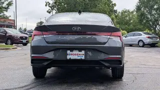 Hyundai ELANTRA 2023 SEL 4p Sedan