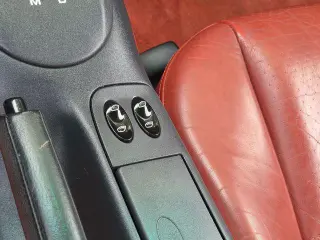 Porsche Boxster 1997 2p Convertible
