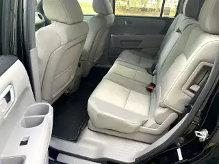 Pilot LX -- 2012 -- Honda