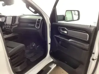 Ram 1500 2021 4x4 Big Horn 4p Crew Cab 5.6 ft. SB Pickup