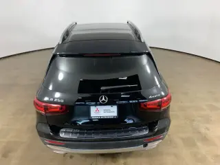 Mercedes-Benz GLB 2022 GLB 250 4MATIC 4p SUV