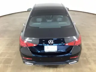 Mercedes-Benz Clase C 2024 C 300 4p Sedan
