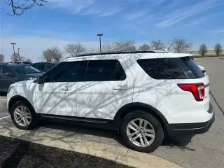 Explorer XLT -- 2018 -- Ford