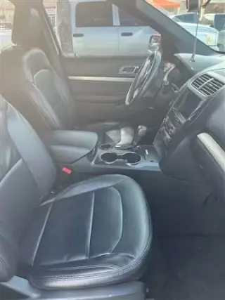 Explorer XLT -- 2018 -- Ford