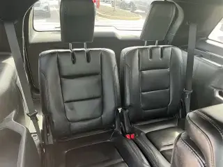 Explorer XLT -- 2018 -- Ford