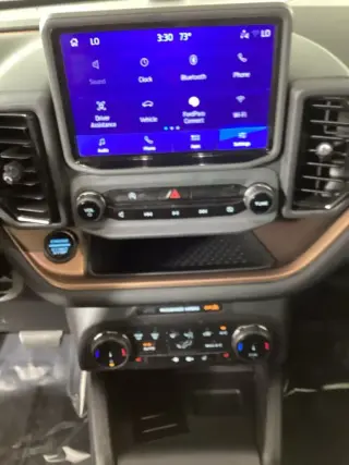 Ford Bronco Sport 2023 AWD Outer Banks SUV de 4 puertas