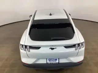 Ford Mustang Mach-E 2023 Select 4dr SUV