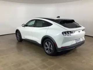 Ford Mustang Mach-E 2023 Select 4dr SUV