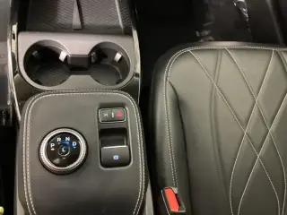 Ford Mustang Mach-E 2023 Select 4dr SUV