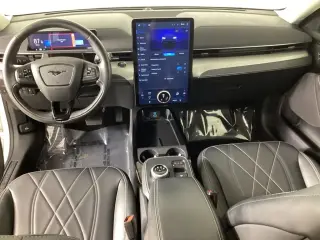 Ford Mustang Mach-E 2023 Select 4dr SUV
