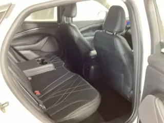 Ford Mustang Mach-E 2023 Select 4dr SUV