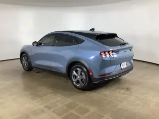 Ford Mustang Mach-E 2023 Select SUV de 4 puertas