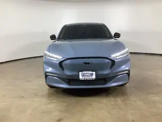 Ford Mustang Mach-E 2023 Select SUV de 4 puertas