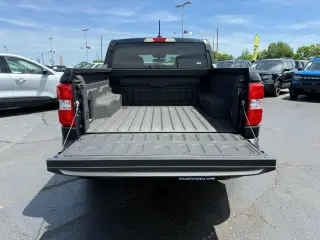 Ford Maverick 2023 AWD XLT 4dr SuperCrew 4.5 pies de caja corta