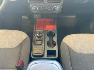 Ford Maverick 2023 AWD XLT 4dr SuperCrew 4.5 pies de caja corta