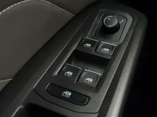 Volkswagen Atlas 2023 AWD V6 SEL R-Line Negro 4Motion 4p SUV