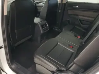 Volkswagen Atlas 2023 AWD V6 SEL R-Line Negro 4Motion 4p SUV