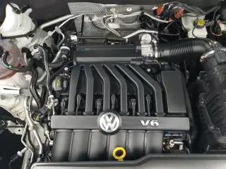 Volkswagen Atlas 2023 AWD V6 SEL R-Line Negro 4Motion 4p SUV