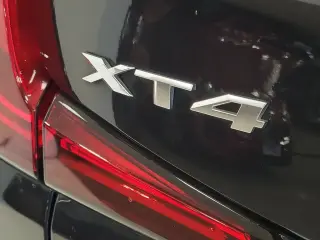 Cadillac XT4 2023 4x4 Premium Luxury 4p Crossover