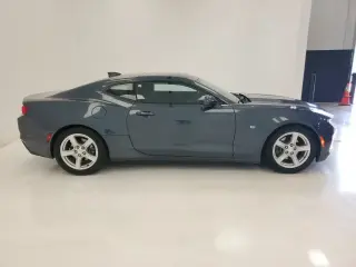 Chevrolet Camaro 2023 LT 2dr Coupe con 1LT