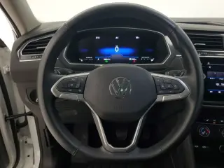Volkswagen Tiguan 2024 Wolfsburg Edición 4p SUV