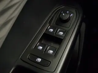 Volkswagen Taos 2024 S SUV de 4 puertas