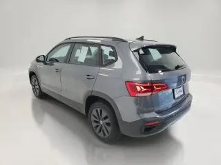 Volkswagen Taos 2024 S SUV de 4 puertas