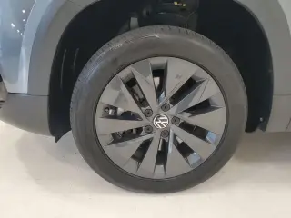 Volkswagen Taos 2024 S SUV de 4 puertas