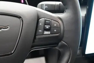 Ford Mustang Mach-E 2025 AWD Select 4p SUV