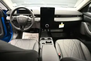 Ford Mustang Mach-E 2025 AWD Select 4p SUV