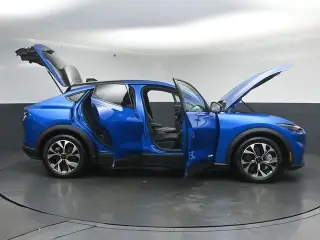 Ford Mustang Mach-E 2025 AWD Select 4p SUV