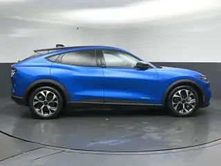 Ford Mustang Mach-E 2025 AWD Select 4p SUV