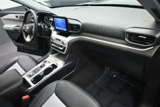 Ford Explorer 2024 AWD XLT SUV de 4 puertas