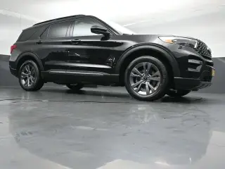 Ford Explorer 2024 AWD XLT SUV de 4 puertas