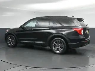 Ford Explorer 2024 AWD XLT SUV de 4 puertas