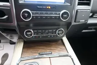 Ford Expedition 2020 4x4 Platinum 4p SUV