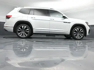 Volkswagen Atlas 2023 AWD V6 SEL Premium R-Line 4Motion 4p SUV
