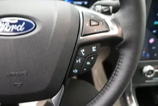 Ford Edge 2023 AWD Titanium 4p Crossover