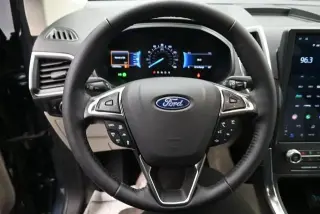 Ford Edge 2023 AWD Titanium 4p Crossover