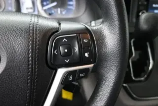 Toyota Sienna 2018 LE 7-Pasajeros Asiento Automático 4p Minivan