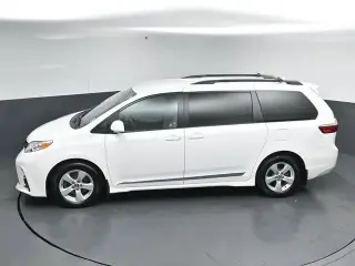 Toyota Sienna 2018 LE 7-Pasajeros Asiento Automático 4p Minivan