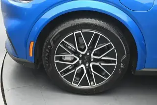 Ford Mustang Mach-E 2025 AWD Premium 4p SUV
