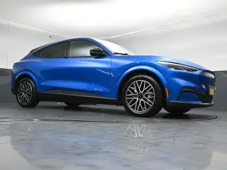 Ford Mustang Mach-E 2025 AWD Premium 4p SUV