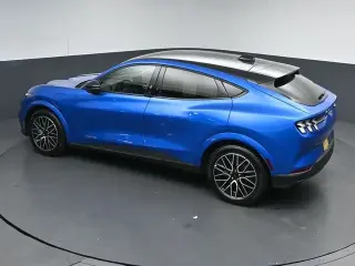 Ford Mustang Mach-E 2025 AWD Premium 4p SUV